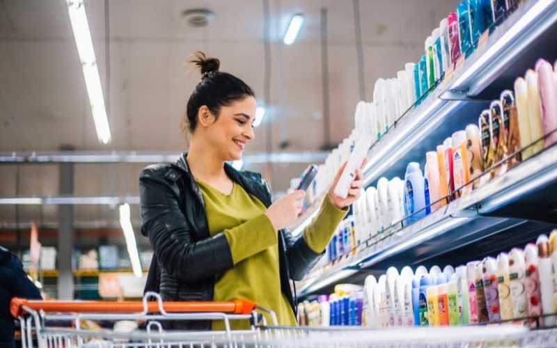 A woman shopping at a grocery store - Does Implementing MAPP Help or Hurt Sales?